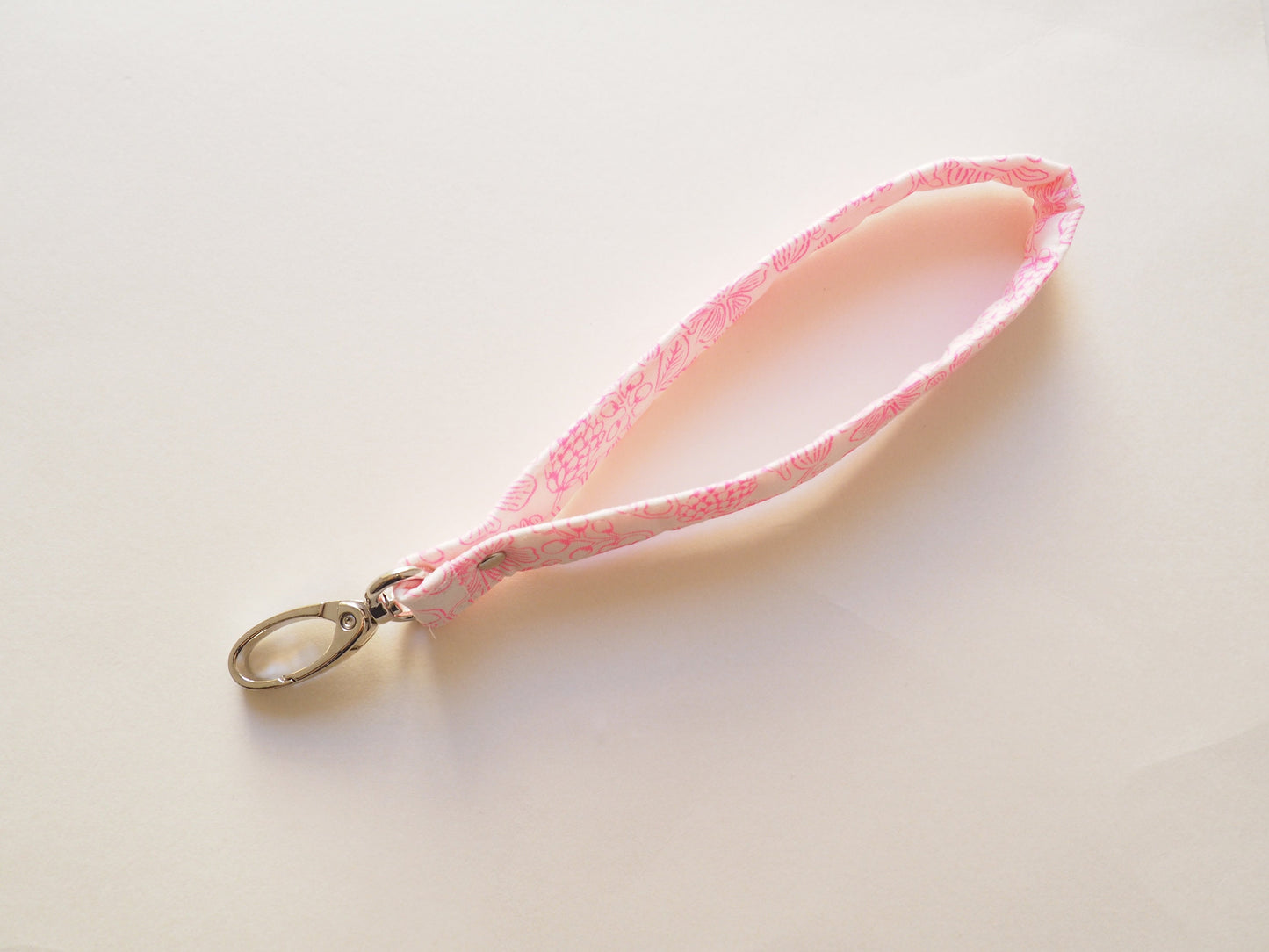 Keychain - Moxie Floral Neon Pink